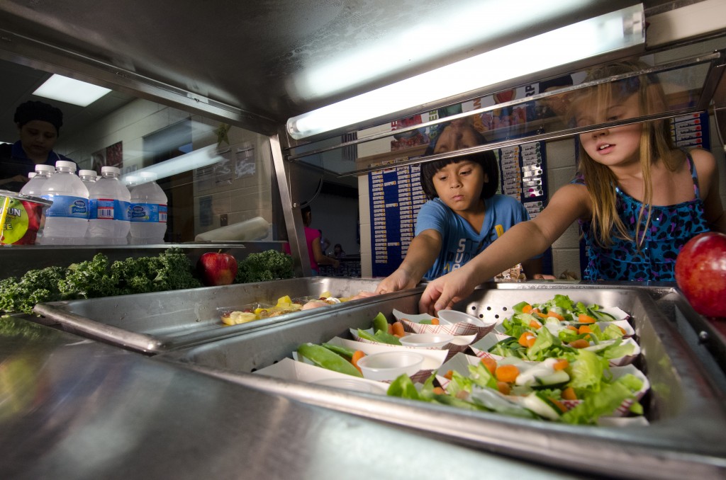Students retrieve their lunch at Yorkshire Elementary School in Manassas, Virginia. Photo by U.S. Department of Agriculture.